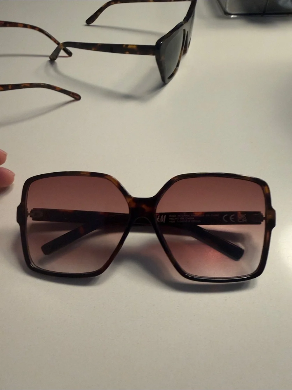 Quince, JCrew and H&M Tortoiseshell Fashion Sunglasses Trio - Brown/Black Lenses